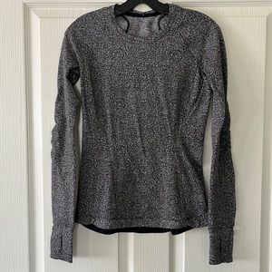 Lululemon Runderful Long Sleeve - Black and White - Size 4